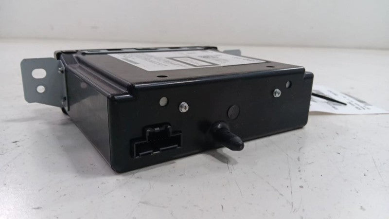 Audio Equipment Radio Audio Disc Player Opt TG5 Fits 15-19 ESCALADE 49