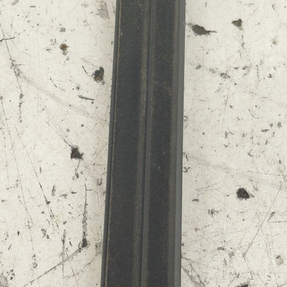 Nissan Versa Note Door Glass Window Weather Strip Front Right Passenge