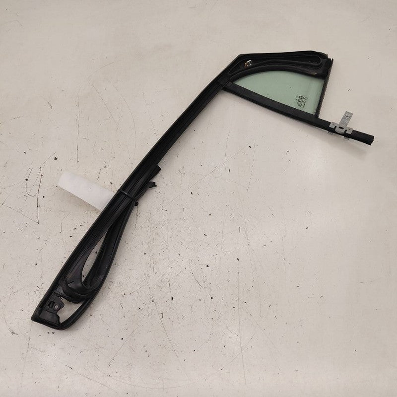 Passenger Right Rear Door Vent Glass Window Fits 16-19 Chevy Volt