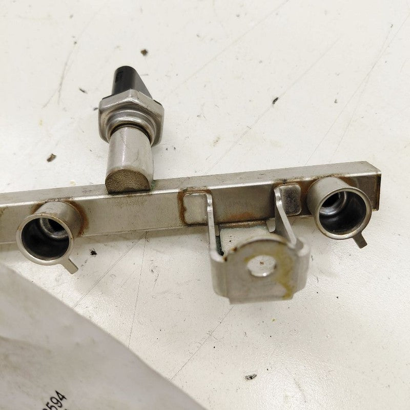 Ford Escape Fuel Rail Injection Injector Mount Bar  1.5 2022 2023 2024