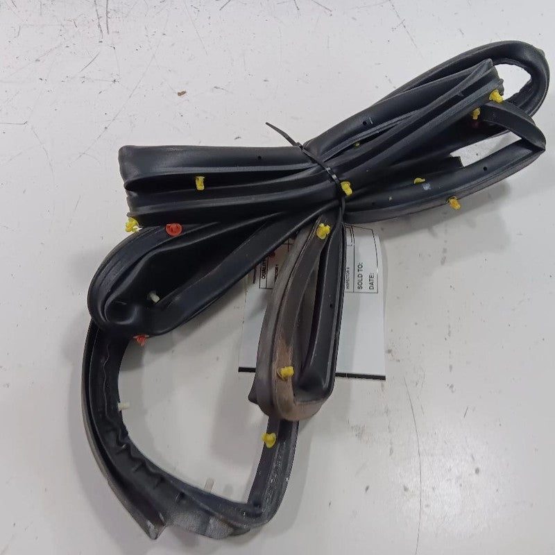 Nissan Versa On Door Seal Rubber Left Driver Front  2023 2022 2021 202
