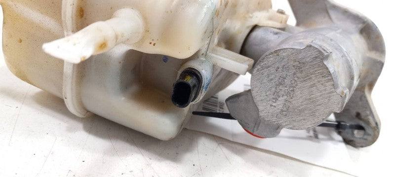 Brake Master Cylinder Fits 15-17 200  OEM