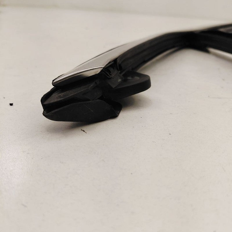 Ford Escape Door Glass Window Seal Rubber Left Driver Front  2022 2023