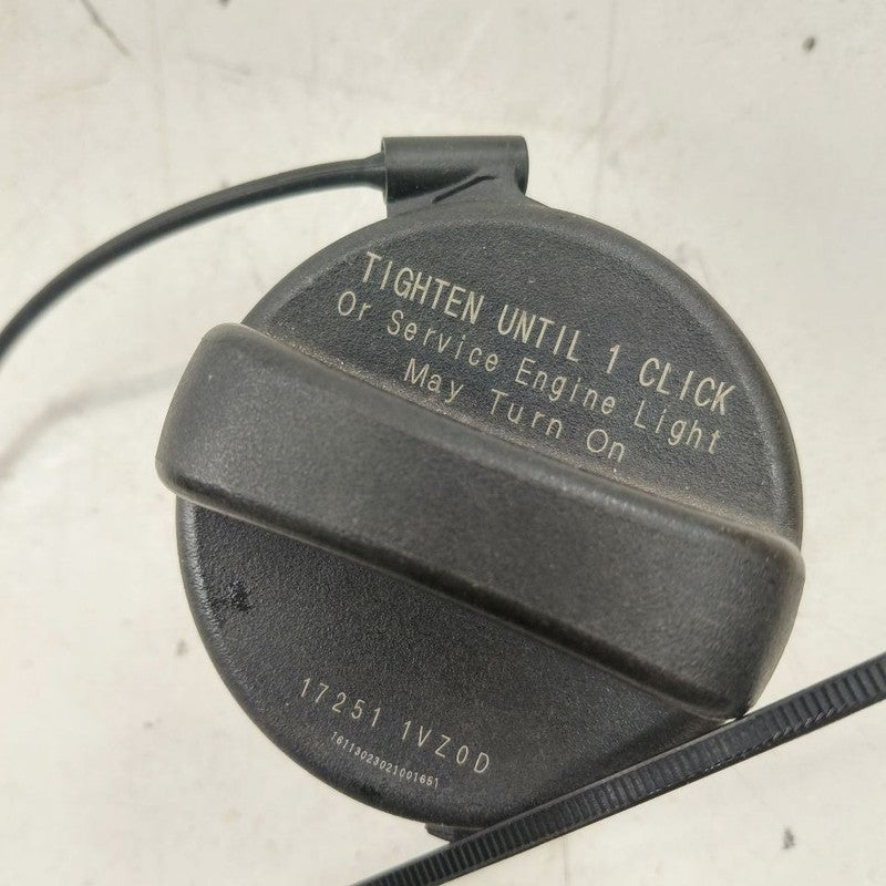 Nissan Rogue Gas Tank Fuel Cap  2017 2018 2019 OEM