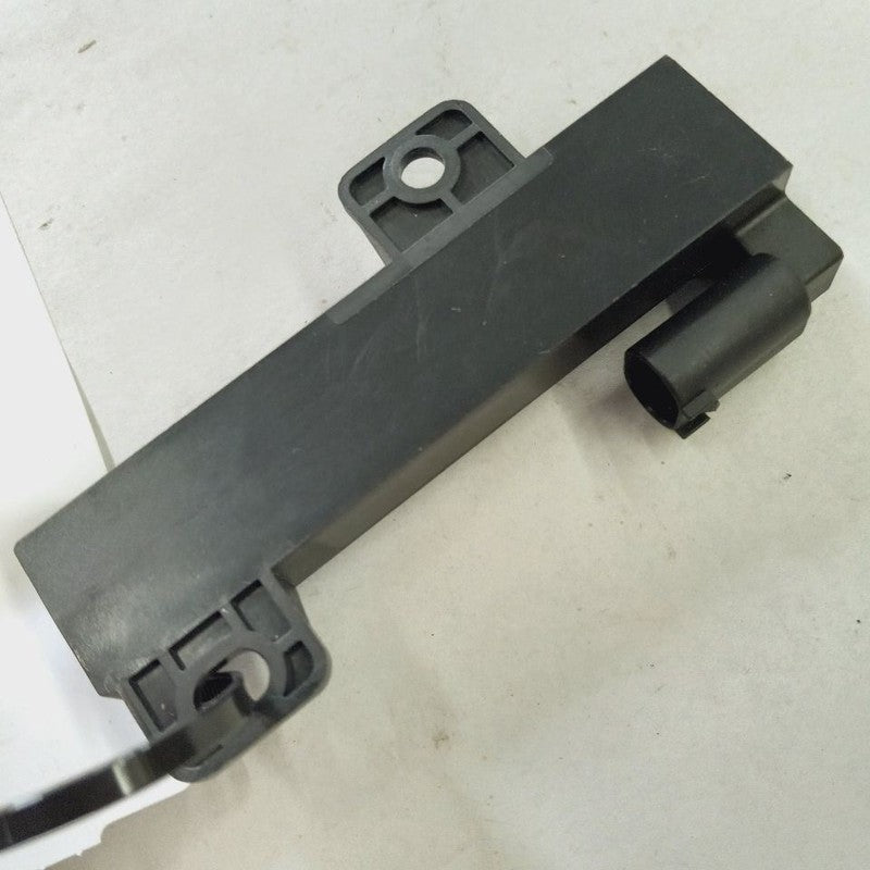 Fiat 500 X Model   Keyless Entry Antenna Module {68051315AB} 2016 2017