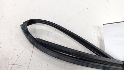 Toyota Prius Door Glass Window Seal Rubber Right Passenger Rear Back 2