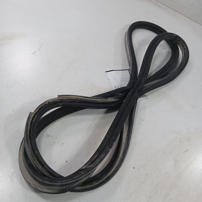 Buick Encore Trunk Lid Hatch Door Rear Back Rubber Seal 2022 2021 2020 2019 2018