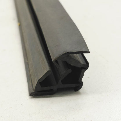 Ford Escape Door Glass Window Seal Rubber Right Passenger Front  2022 
