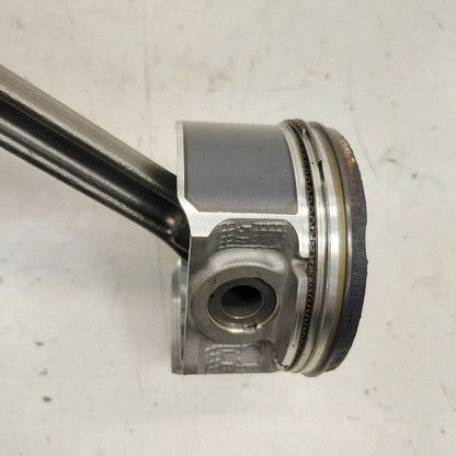Nissan Versa Single Piston With Connecting Rod   1.6 2024 2023 2022 20