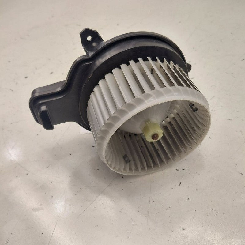 Blower Motor Fits 20-24 Lincoln Corsair