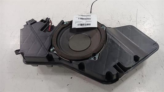 Hyundai Veloster Subwoofer Sub Woofer Speaker  2012 2013 2014 2015  OE