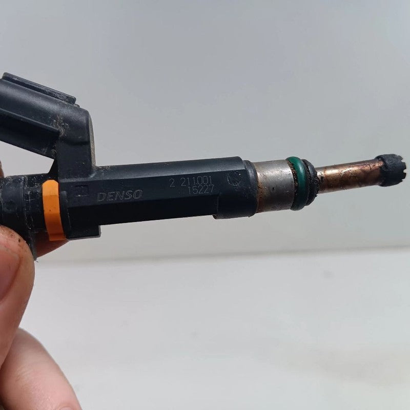 Fuel Injection Injector Fits 18-23 Nissan Kicks OEM