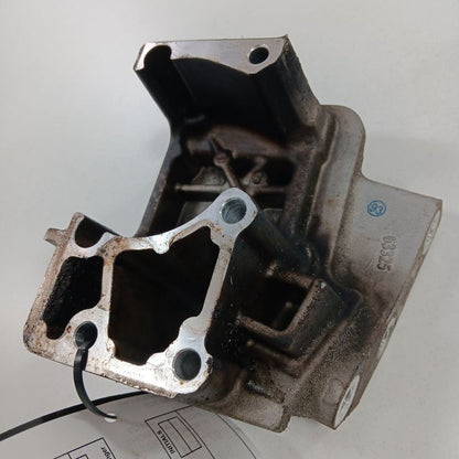 Fiat 500 Engine Motor Mount Bracket Right Passenger  2012 2013 2014 2015