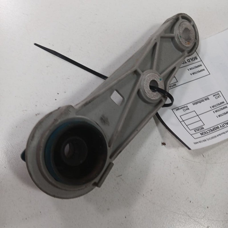 2025 GMC Acadia Driver Left  Side Exhaust Hanger {84160334} OEM