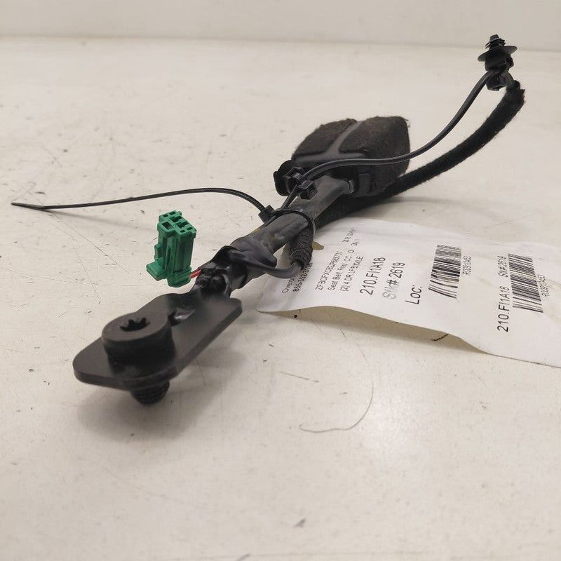 2018 Fiat 500 X Model Driver Left Front Seat Belt Buckle Latch