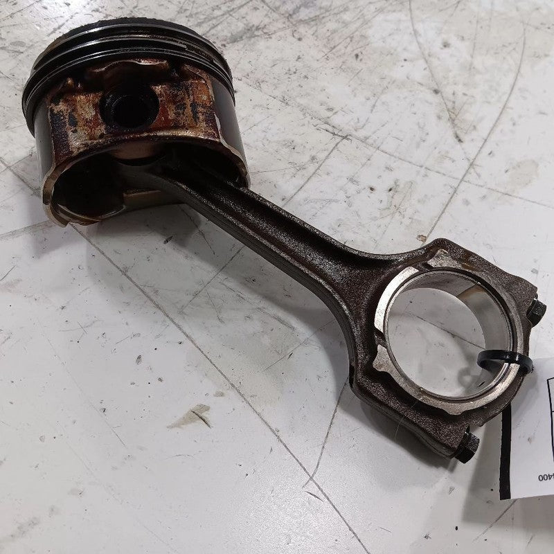 Fiat 500 Single Piston With Connecting Rod  2017 2016 2015 2014 2013 2