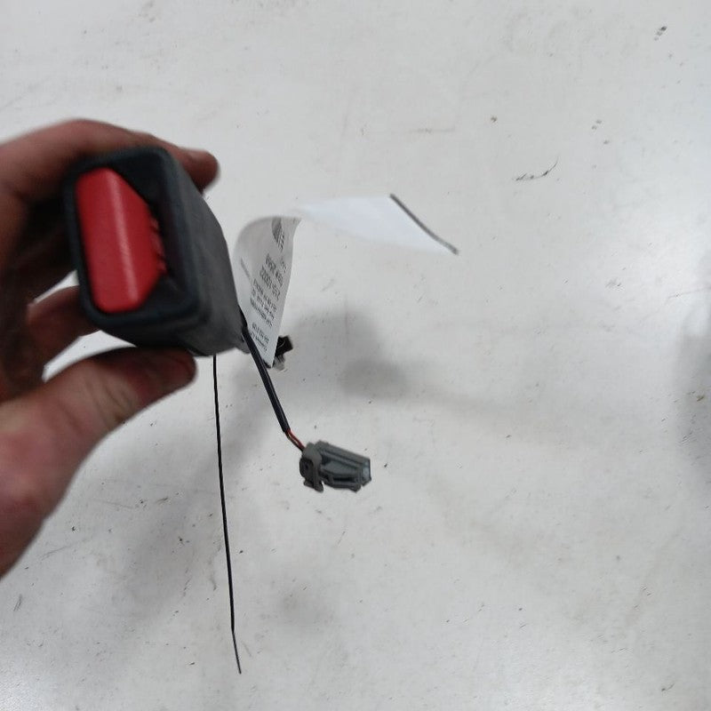 6DR271C5AB Passenger Right Front Seat Belt Buckle Latch Fits 17-23 Jeep Cherokee