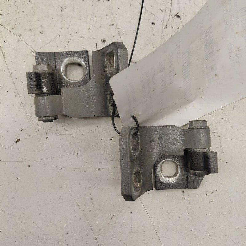 2018 Fiat 500 X Model Door Hinge Set Right Front Passenger
