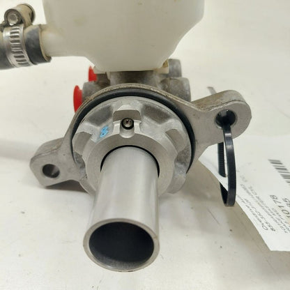 Brake Master Cylinder Fits 19 Chevy Volt OEM