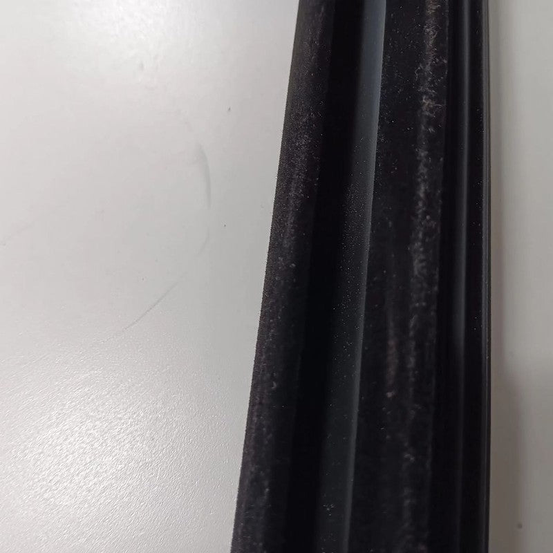 Jeep Compass Right Rear Weather Strip Interior  2021 2020 2019 2018 2017