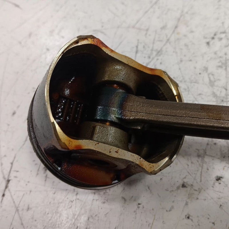 Nissan Kicks Single Piston With Connecting Rod   1.6 2021 2022 2023 2024