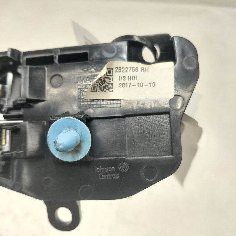 Kia Sorento Door Handle Right Passenger Front Interior Inside  2018 20