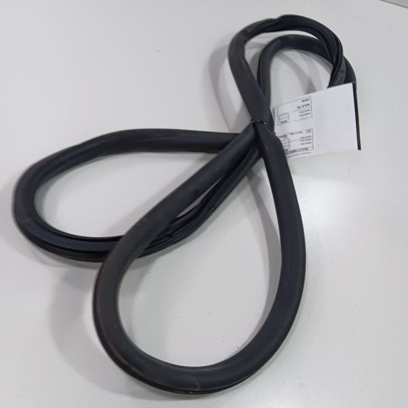 Buick Encore On Body Door Jamb Seal Gasket Front Left Driver  2019 2018 2017