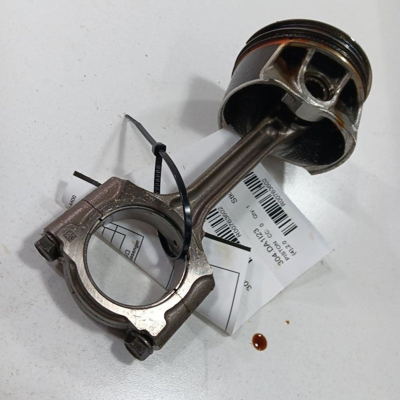 Nissan Sentra Single Piston With Connecting Rod   2.0 2023 2022 2021 2