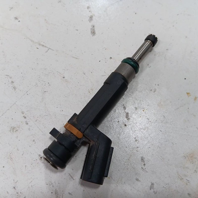 Fuel Injection Injector Fits 18-23 Nissan Kicks OEM