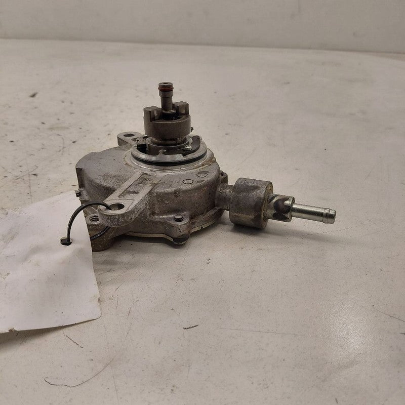 Vacuum Pump Engine Mounted Fits 16-19 Lexus GS350