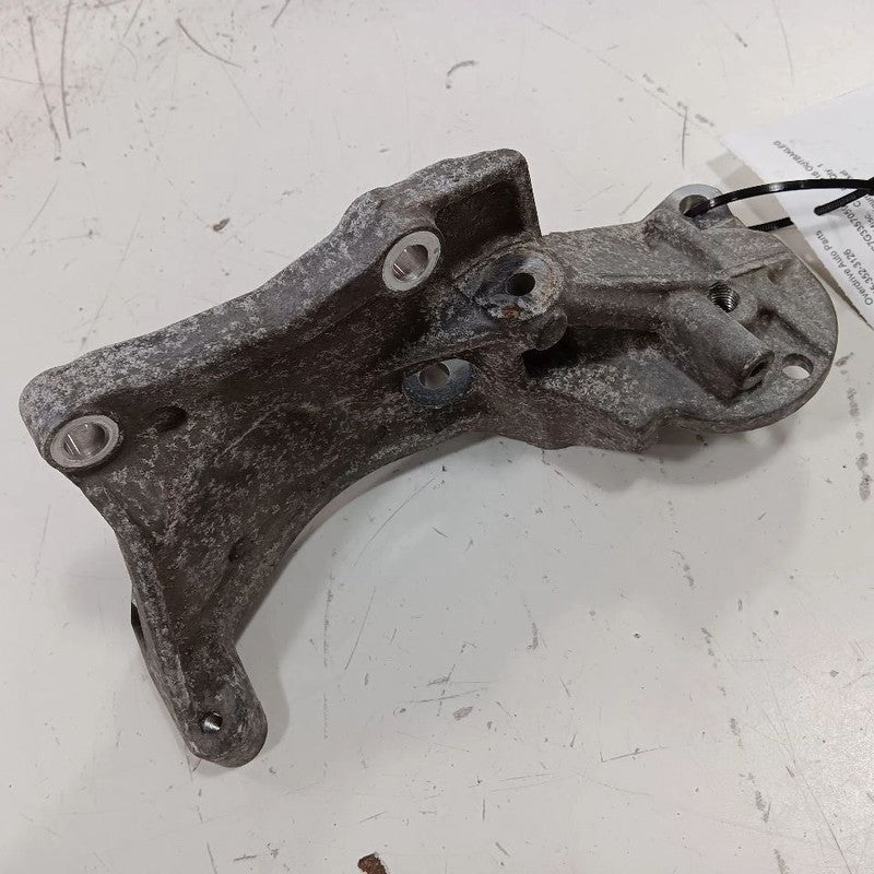 Subaru Legacy Outback 2.5 Aluminum Bracket 2015 2016 2017 OEM