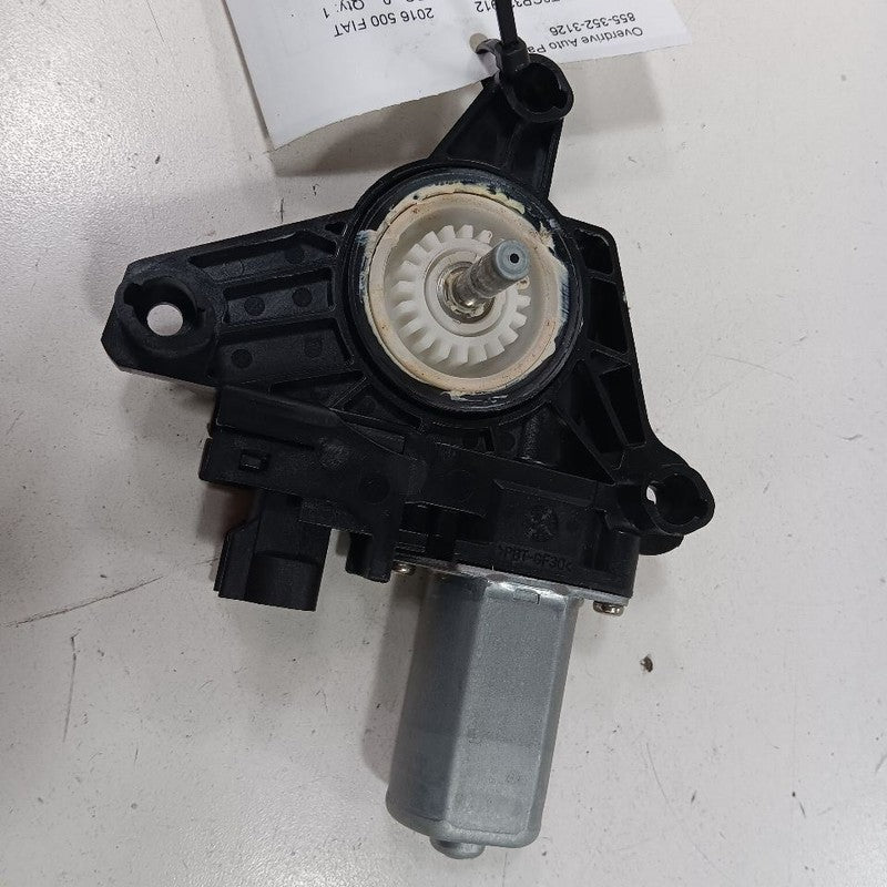 Fiat 500 Passenger Right Rear Power Window Motor 2016 2017 2018 OEM