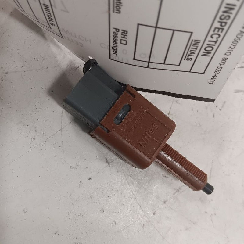 INFINITI QX50 Brake Pedal Switch  2017 2016 2015 2014