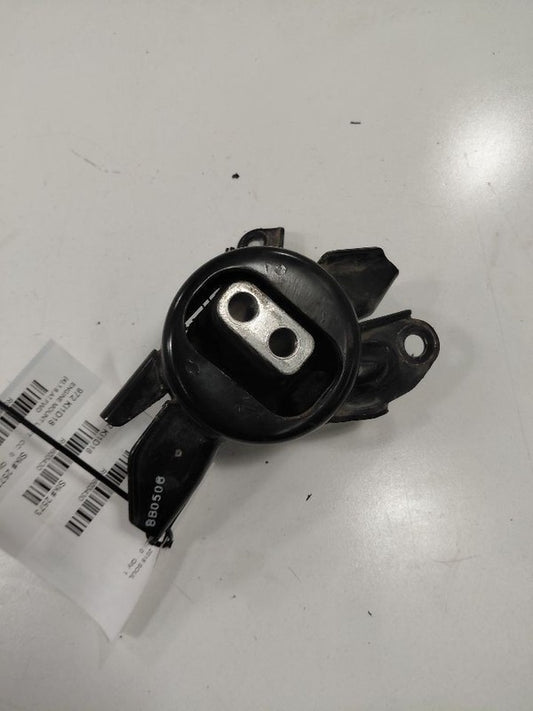 Kia Soul Engine Motor Mount Left Driver  1.5 2017 2018 2019