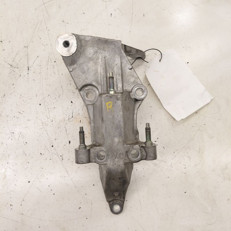 Nissan Murano Passenger Right Engine Bracket  2020 2021 2022 2023