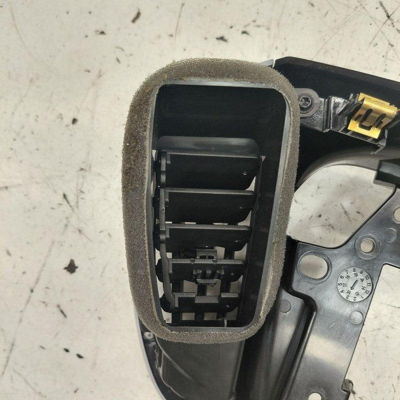 Chevy Volt Dash Air Vent Center Middle  2016 2017 2018 2019