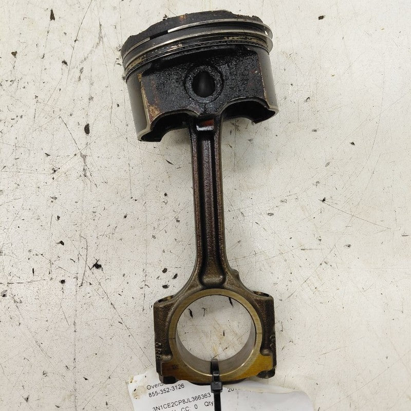 Nissan Versa Note Single Piston With Connecting Rod   1.6 2019 2018 20