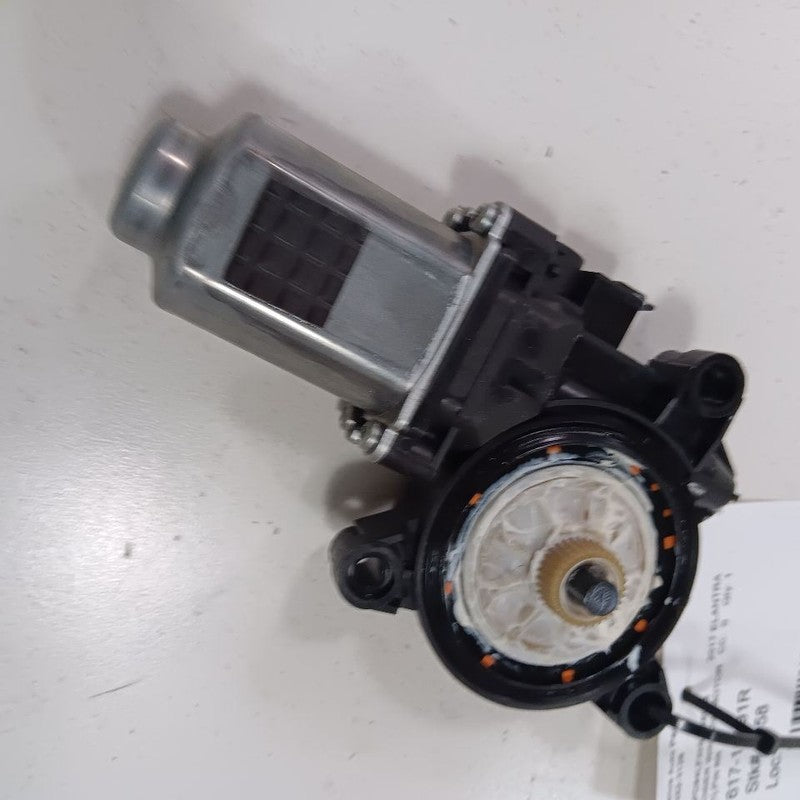 Passenger Right Rear Power Window Motor Sedan Fits 17-20 Hyundai Elantra