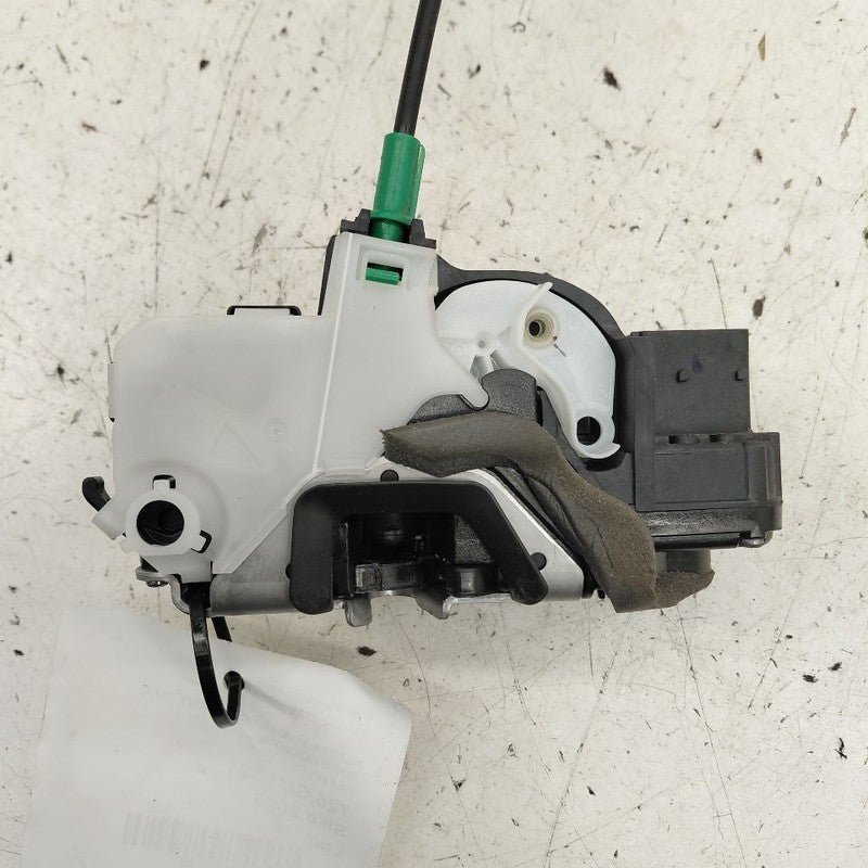 Chevy Trax Door Latch Lock Right Passenger Front  2022 2021