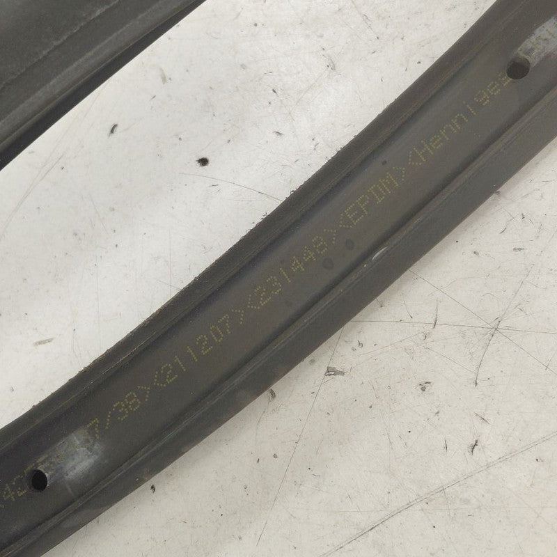 Chevy Trax Cowl Vent Panel Hood Rubber Seal  2022 2021