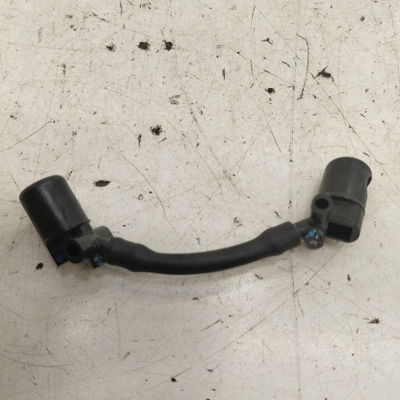 Chevy Trax Windshield Wiper Washer Fluid Hood Sprayer Nozzles  2022 20