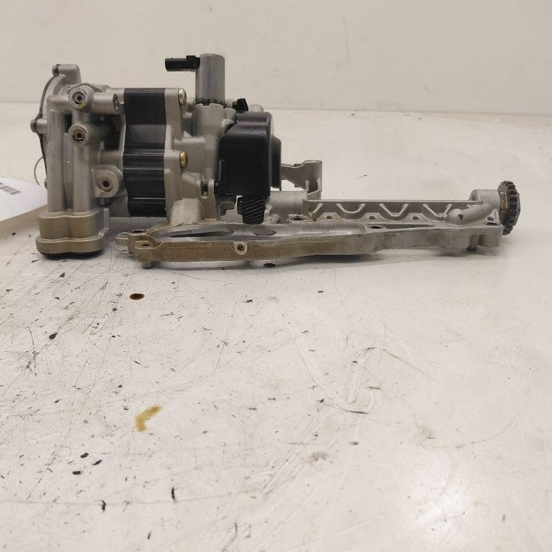 Cadillac CT6 Engine Oil Pump  3.6 2018 2017 2016