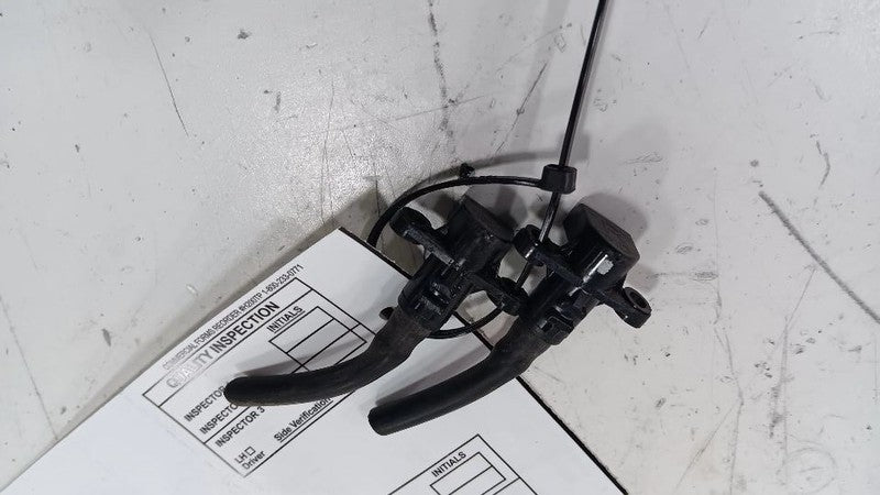 Kia Forte Windshield Wiper Washer Fluid Hood Sprayer Nozzles  2014 201