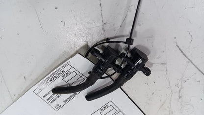 Kia Forte Windshield Wiper Washer Fluid Hood Sprayer Nozzles  2014 201