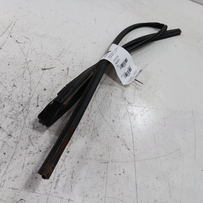 Legacy Outback Door Glass Window Seal Rubber Left Rear Back  2015 2016