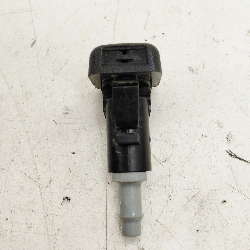 Chevy Trailblazer Windshield Wiper Washer Fluid Hood Sprayer Nozzle 20