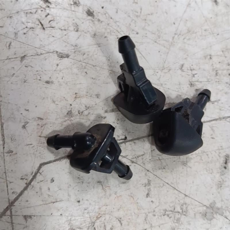 Subaru Legacy Windshield Wiper Washer Fluid Hood Sprayer Nozzles  2020