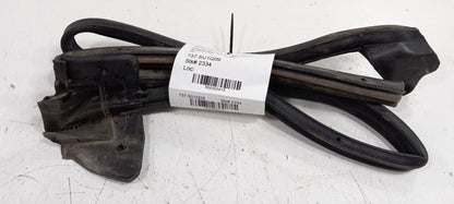 Subaru Legacy On Door Seal Rubber Right Passenger Front 2009 2008 2007