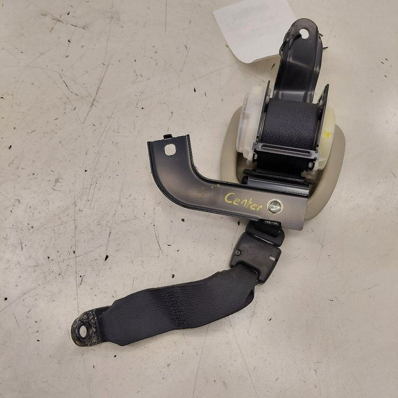 Mitsubishi Outlander   Seat Belt Strap Retractor Center Middle Rear Ba