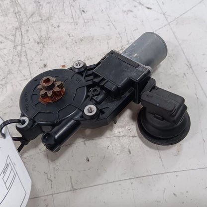 Left Rear Power Window Motor Fits 18-23 Nissan Kicks